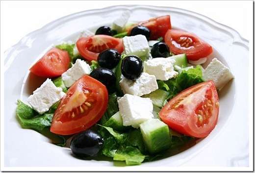 Подача греческого салата